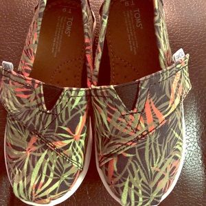 Kids TOMS